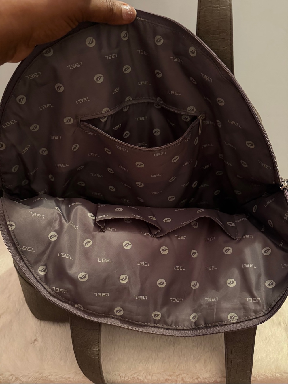 Men's Brown Messenger Bag - Sleek Chocolate Carryall